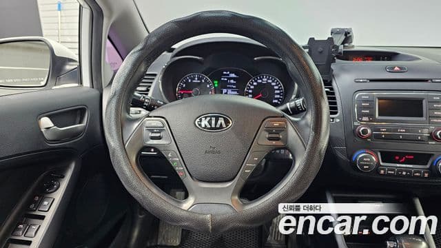 Kia K3 Luxury, 2015 13