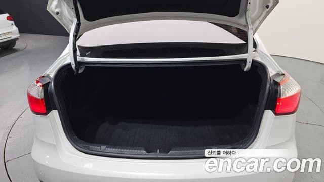 Kia K3 Luxury, 2015 20