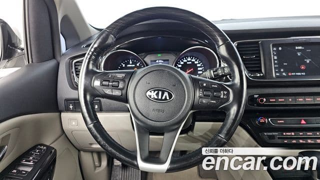 Kia The / новый New Carnival Prestige, 2019 14