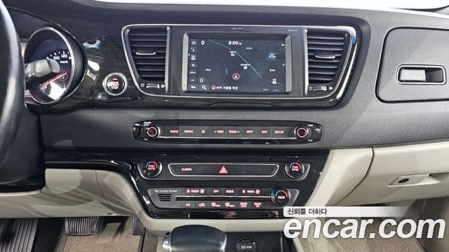 Kia The / новый New Carnival Prestige, 2019 17