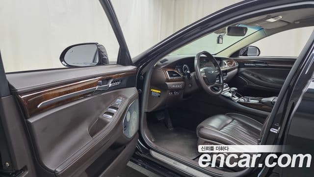 Genesis EQ900 Prestige, 2018 10