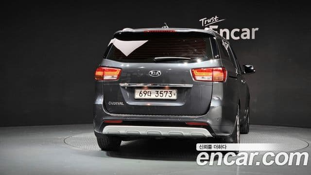 Kia All New Carnival Noblesse, 2017 4