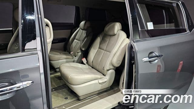 Kia All New Carnival Noblesse, 2017 12