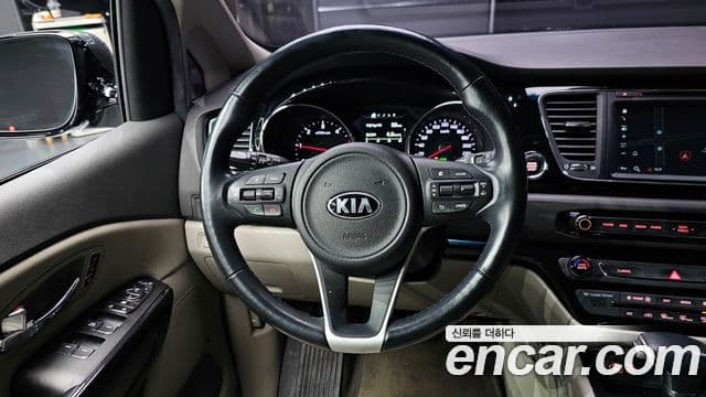 Kia All New Carnival Noblesse, 2017 14
