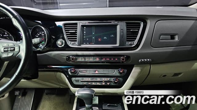 Kia All New Carnival Noblesse, 2017 16