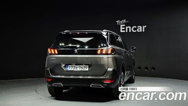 Peugeot 5008 2세대 1.2 Pure Tech GT, 2024 4