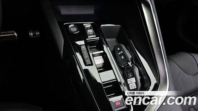 Peugeot 5008 2세대 1.2 Pure Tech GT, 2024 9