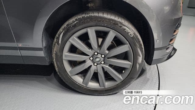 Land Rover Range Rover Velar 3.0 D300 R-Dynamic HSE, 2019 все фото