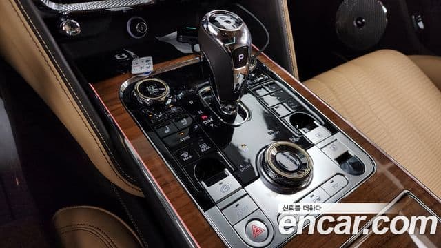 Bentley Flying Spur 3세대 4.0 Azure, 2023 9