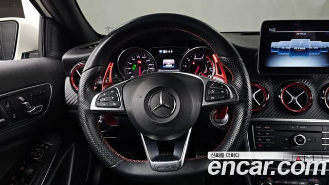 Mercedes-Benz A-класс W176 A45 AMG 4MATIC, 2018 13