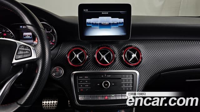 Mercedes-Benz A-класс W176 A45 AMG 4MATIC, 2018 15