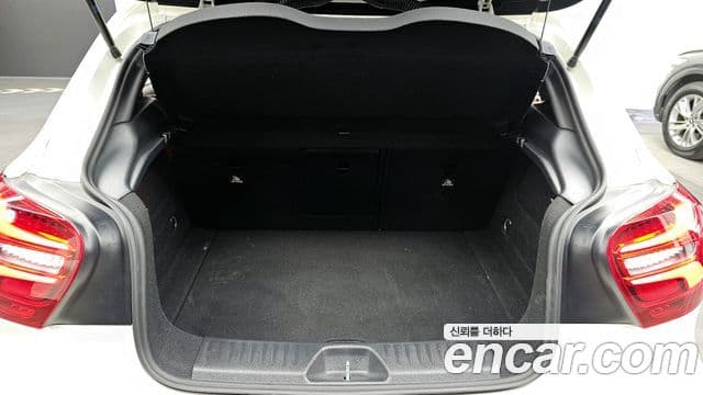 Mercedes-Benz A-класс W176 A45 AMG 4MATIC, 2018 20