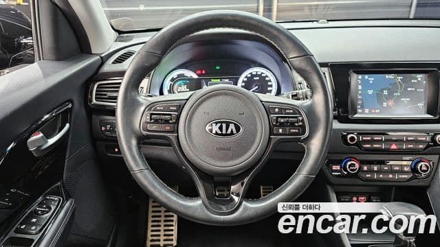 Kia Niro Noblesse, 2017 13