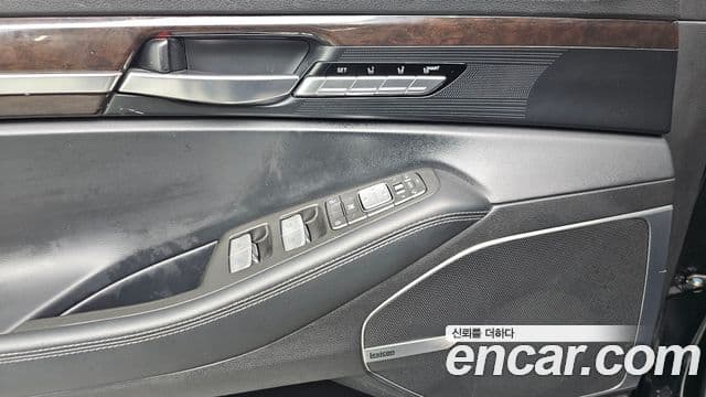 Genesis EQ900 Luxury, 2016 17