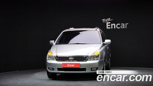 Kia Carnival R Premium, 2013 3