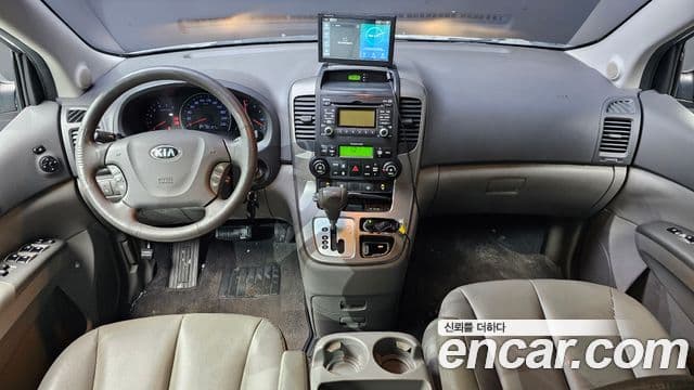 Kia Carnival R Premium, 2013 7