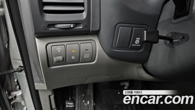 Kia Carnival R Premium, 2013 15