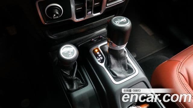 Jeep Wrangler (JL) 2.0 Sport 4도어, 2018 9