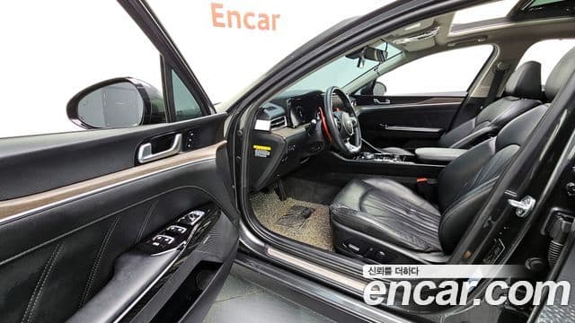 Kia K5 3세대 Signature, 2020 10