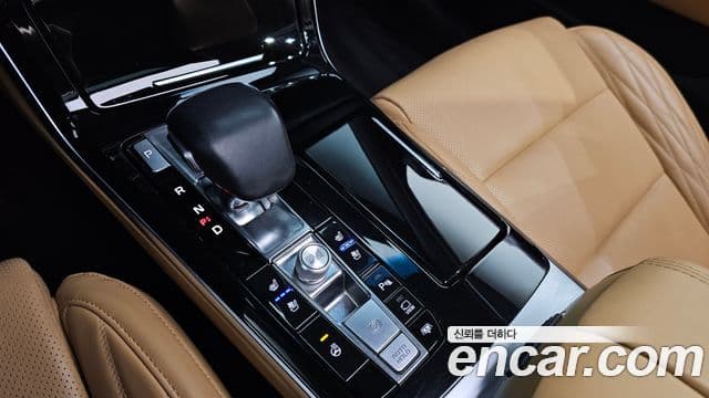 Kia K7 Premier гибрид Signature, 2020 9