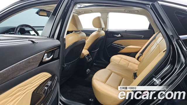 Kia K7 Premier гибрид Signature, 2020 12