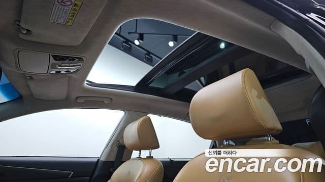 Kia K7 Premier гибрид Signature, 2020 17