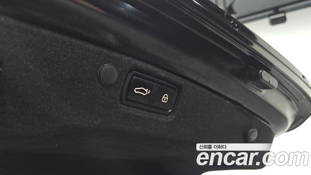 Kia K7 Premier гибрид Signature, 2020 18