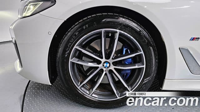 BMW 5시리즈 (G30) 520i M Sport, 2022 все фото