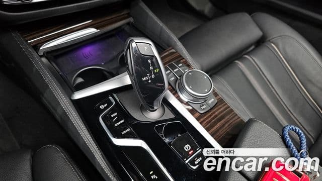 BMW 5시리즈 (G30) 520i M Sport, 2022 9