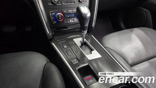 Renault Korea(Samsung) SM7 Nova LPLI 2.0 LPe для людей с инвалидностью, 2016 9