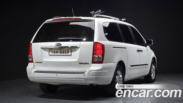 Kia Carnival R New Carnival лимузин GLX, 2011 2