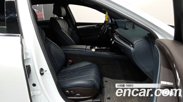 Genesis G80 (RG3) бензин 2.5 турбо 2WD, 2021 11