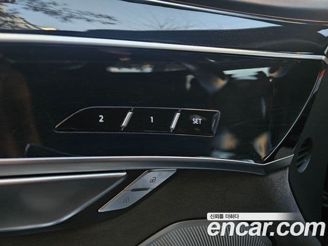 Audi A8 (D5) 55 TFSI Quattro LWB, 2021 9