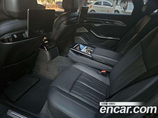 Audi A8 (D5) 55 TFSI Quattro LWB, 2021 11