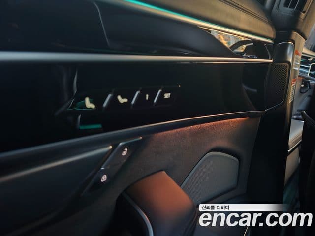 Audi A8 (D5) 55 TFSI Quattro LWB, 2021 14