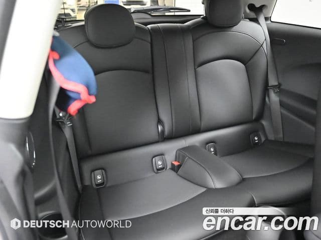 Mini Cooper D 3세대, 2017 12