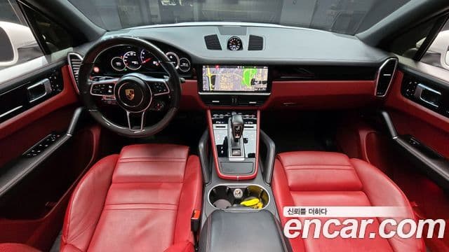 Porsche Cayenne (PO536), 2020 7