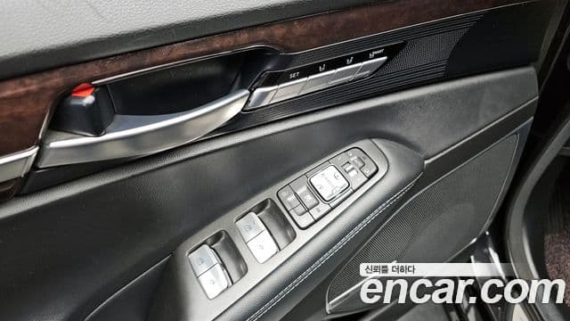 Genesis EQ900 Luxury, 2018 18