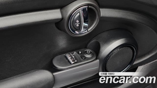 Mini Cooper 3세대, 2021 13