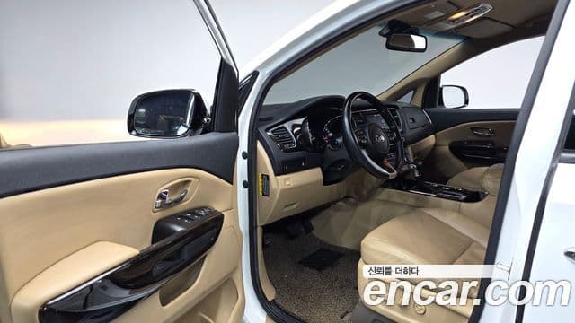 Kia The / новый New Carnival Prestige, 2019 12