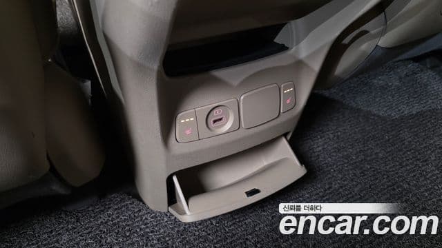 Kia The / новый New Carnival Prestige, 2019 19