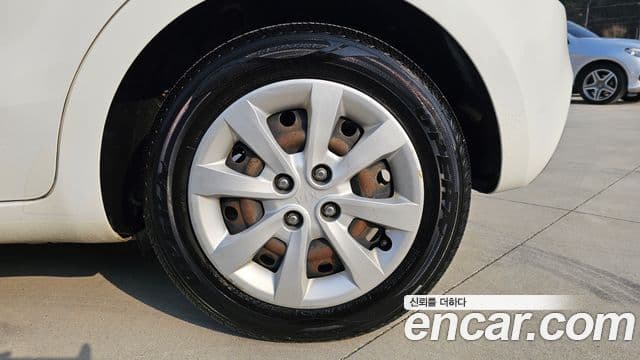 Kia All New Pride Deluxe, 2012 все фото