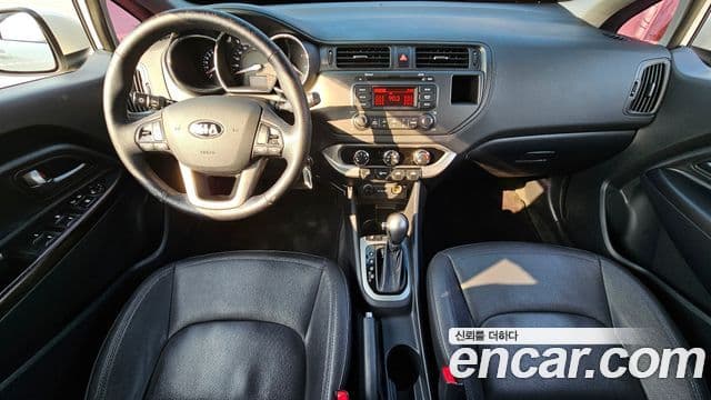 Kia All New Pride Deluxe, 2012 7