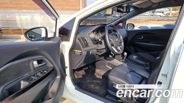 Kia All New Pride Deluxe, 2012 11