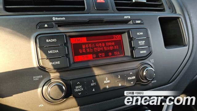 Kia All New Pride Deluxe, 2012 17