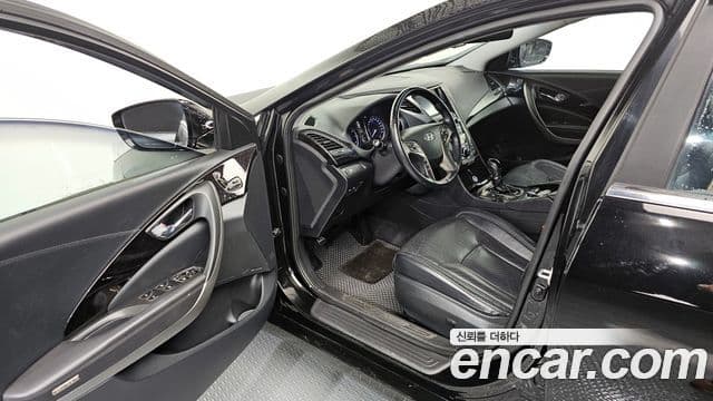 Hyundai Grandeur HG Modern, 2014 10