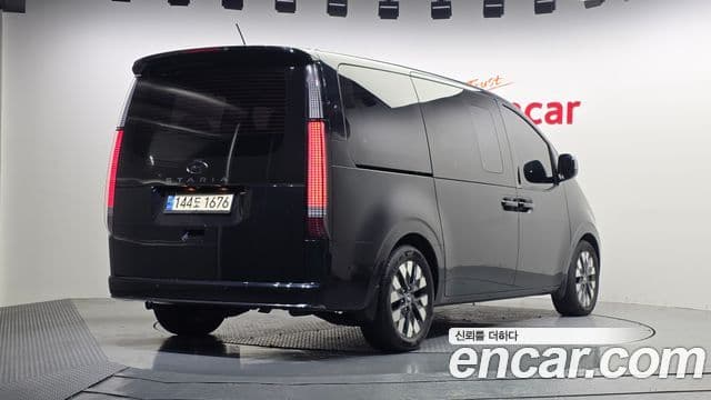 Hyundai Staria Inspiration, 2022 2