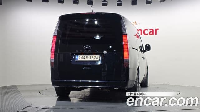 Hyundai Staria Inspiration, 2022 4