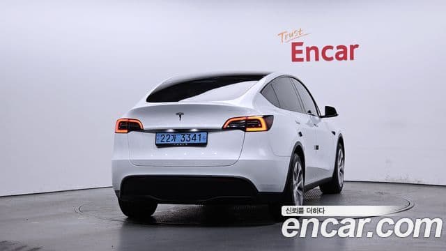 Tesla модель Y, 2024 4