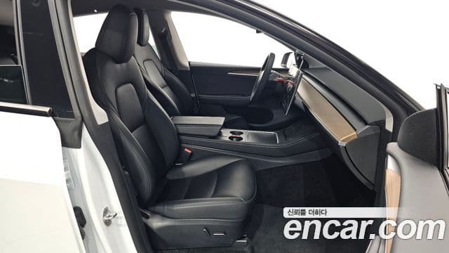 Tesla модель Y, 2024 12